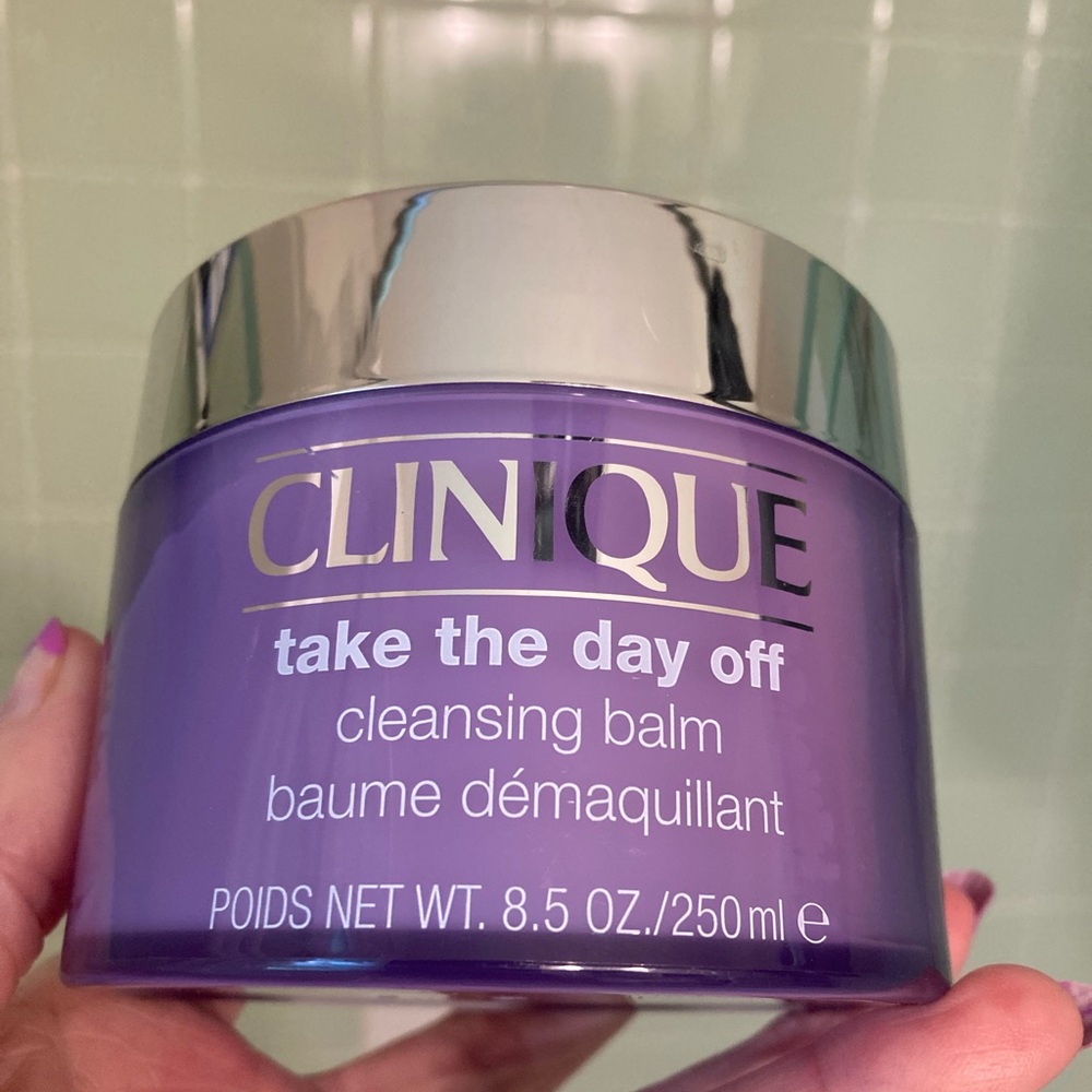 Clinique Take The Day Off 8.5 oz. Brand new. Never Opened. Make an Offer